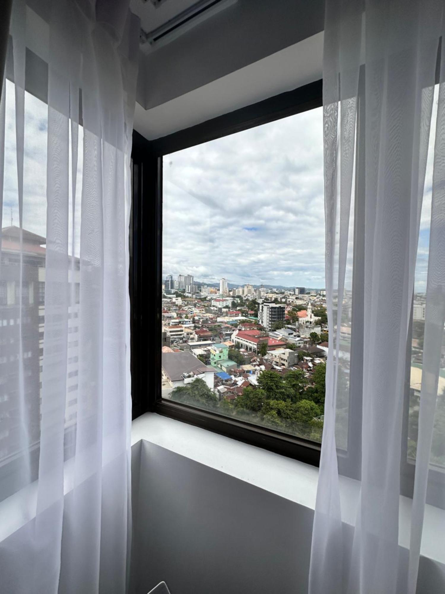 Living,the Persimmon 2-4pax Apartment *